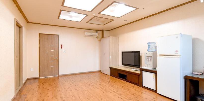 Hongcheon Resortel ภายนอก รูปภาพ