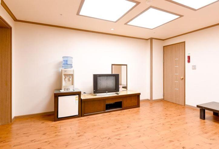 Hongcheon Resortel ภายนอก รูปภาพ